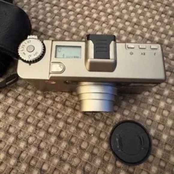 Leica Minilux Zoom With Soft Leica Case and Strap - Picture 10 of 11